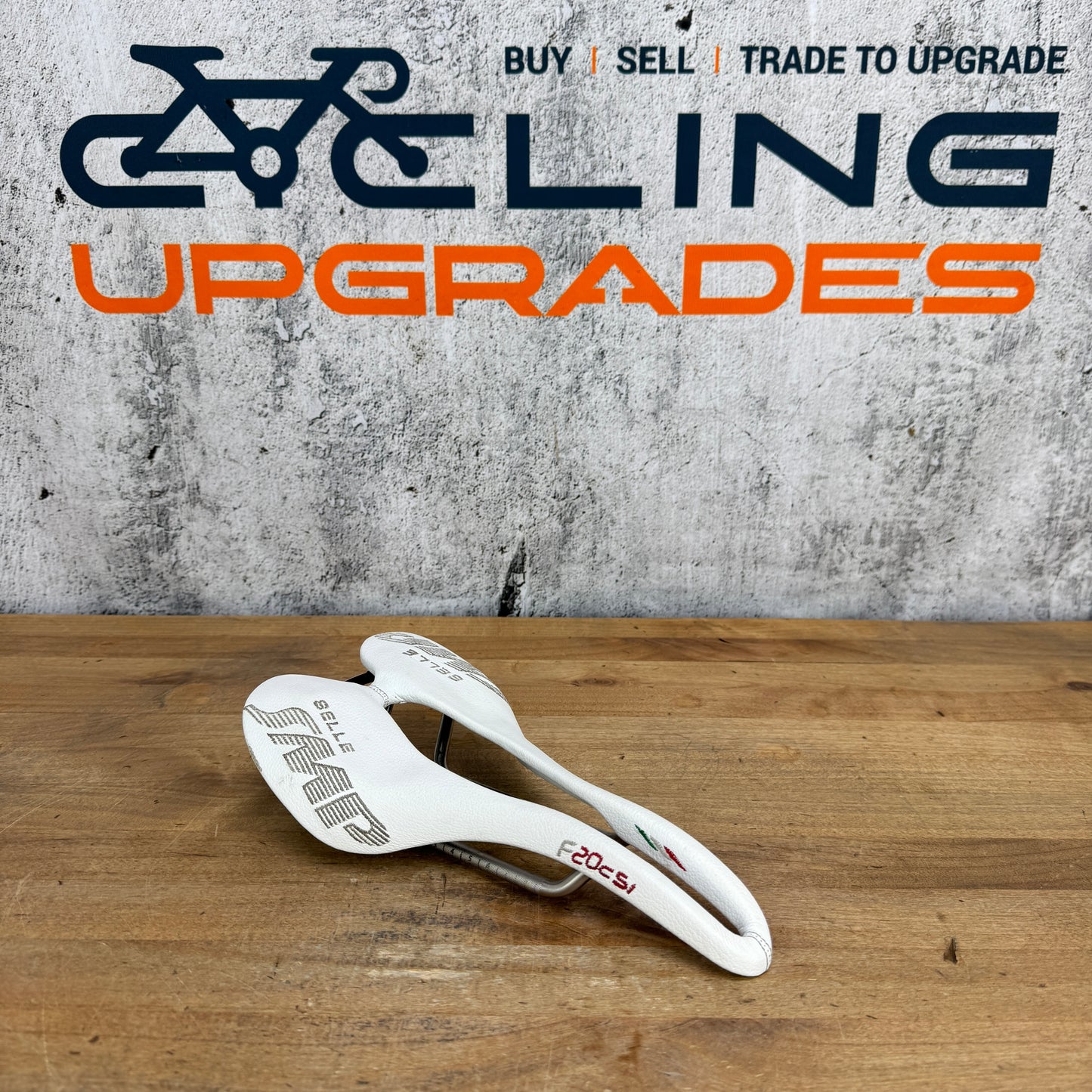 Selle SMP F20C s.i. White 135mm 7x7mm Steel Rails Bike Saddle 208g
