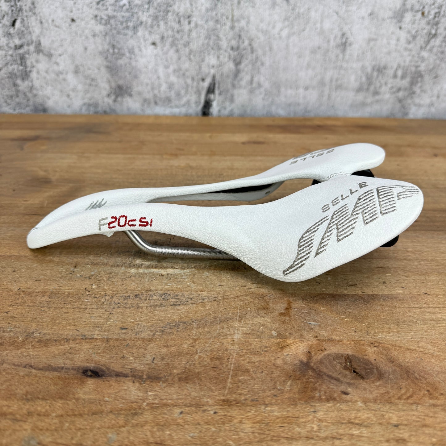 Selle SMP F20C s.i. White 135mm 7x7mm Steel Rails Bike Saddle 208g