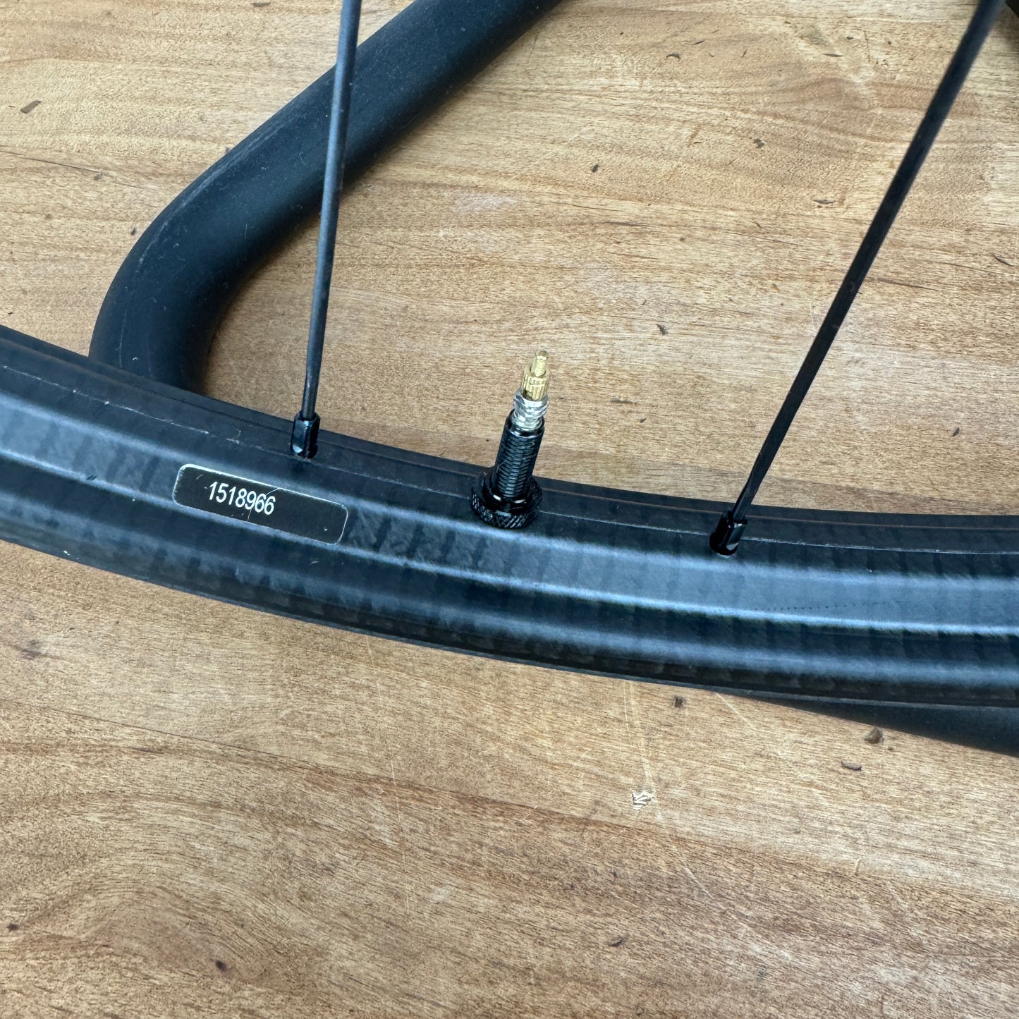 Low Mile! Zipp 101 XPLR Carbon Tubeless Hookless Gravel Disc Wheelset 700c 1707g