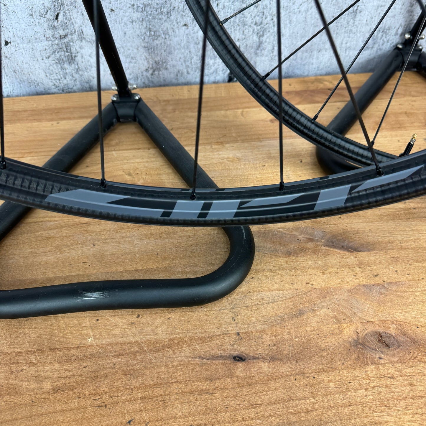 Low Mile! Zipp 101 XPLR Carbon Tubeless Hookless Gravel Disc Wheelset 700c 1707g