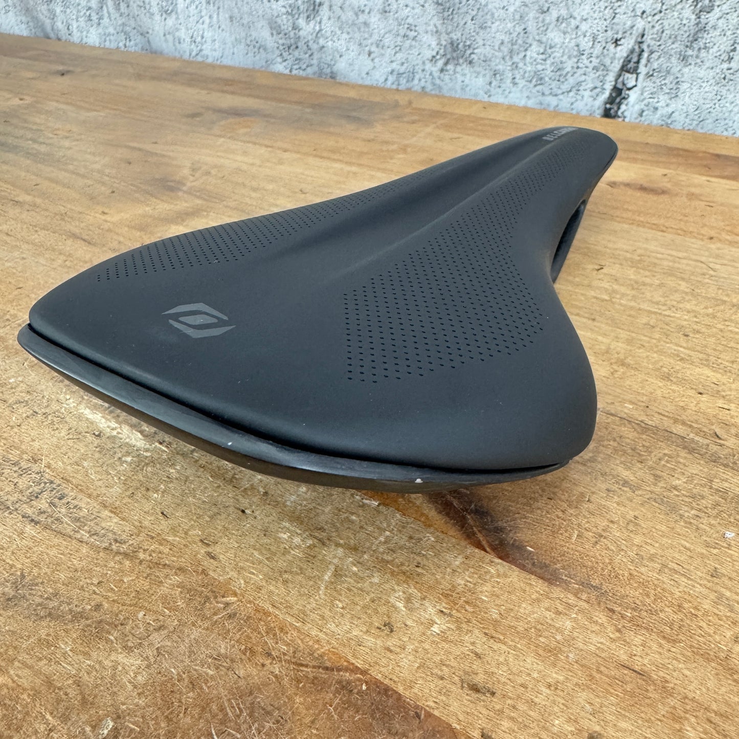 New Takeoff! Syncros Belcarra Regular SL 130mm 7x9mm Rails Saddle 143g MSRP $300