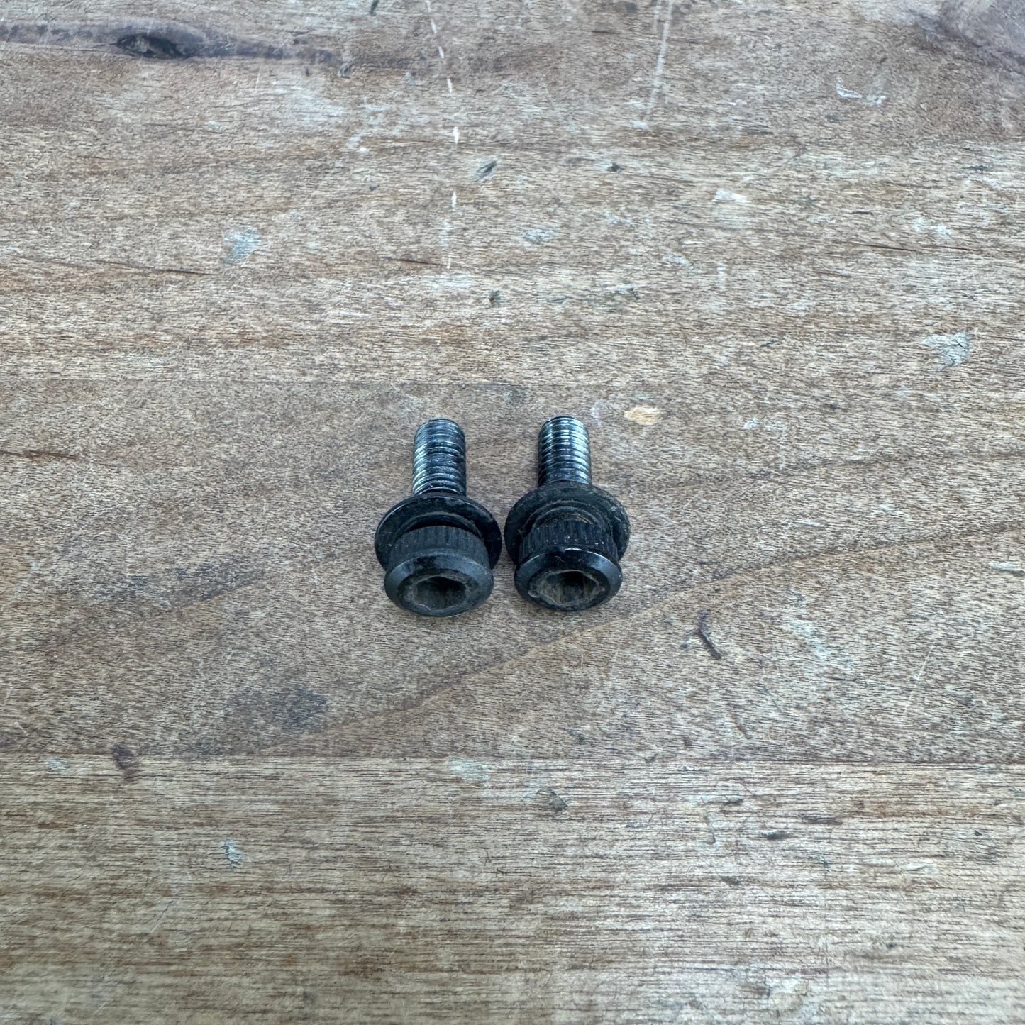 Shimano 105 BR-R7070 Flat Mount Single Hydraulic Disc Brake Caliper 154g