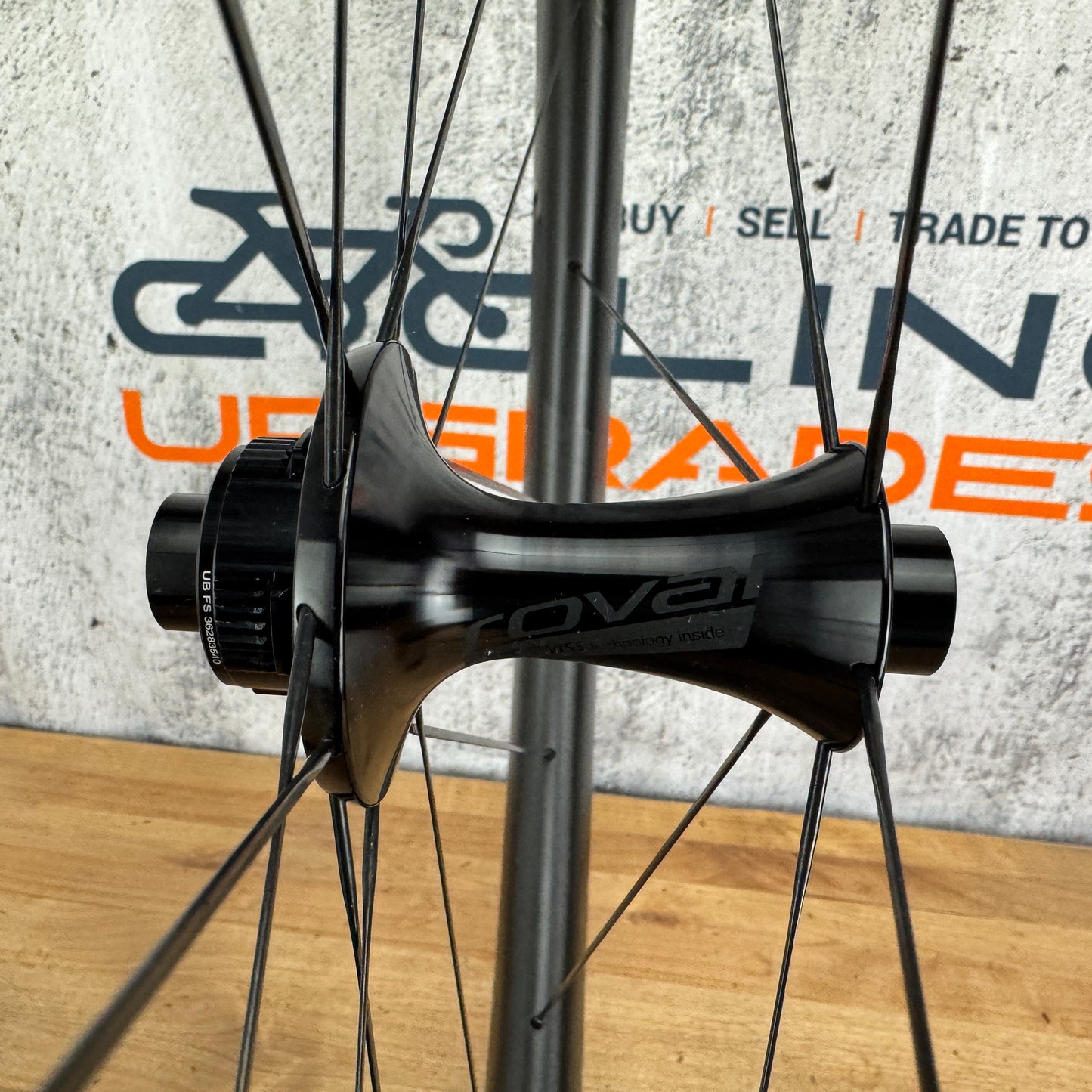 Roval Rapide CLX II Carbon Tubeless Disc Brake Wheelset 700c 1495g