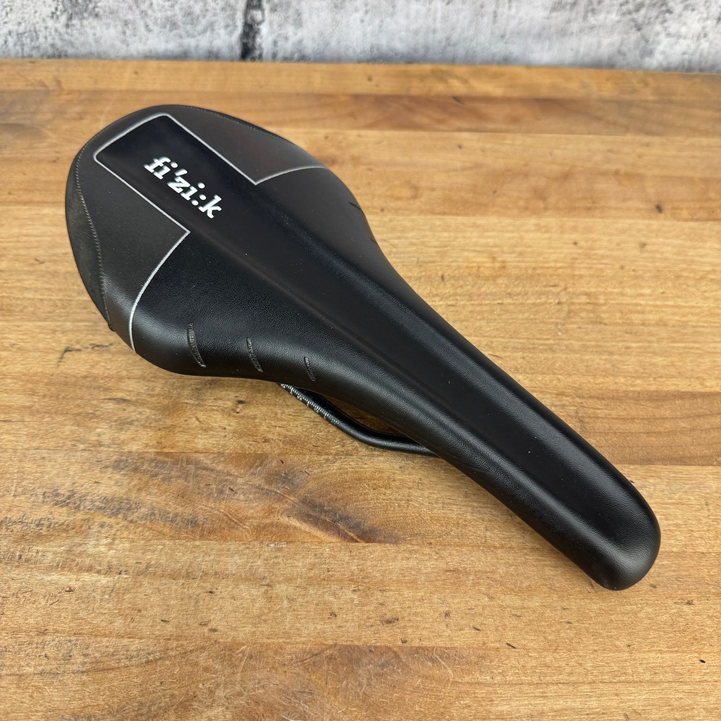 Fizik Tundra M5 7x7mm Steel Rails 125mm Bike Saddle 246g