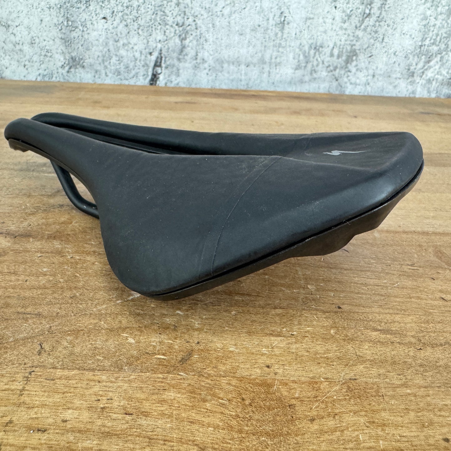 Specialized Power Pro w/ Elaston 7x7mm Titanium Rails 143mm Saddle 226g