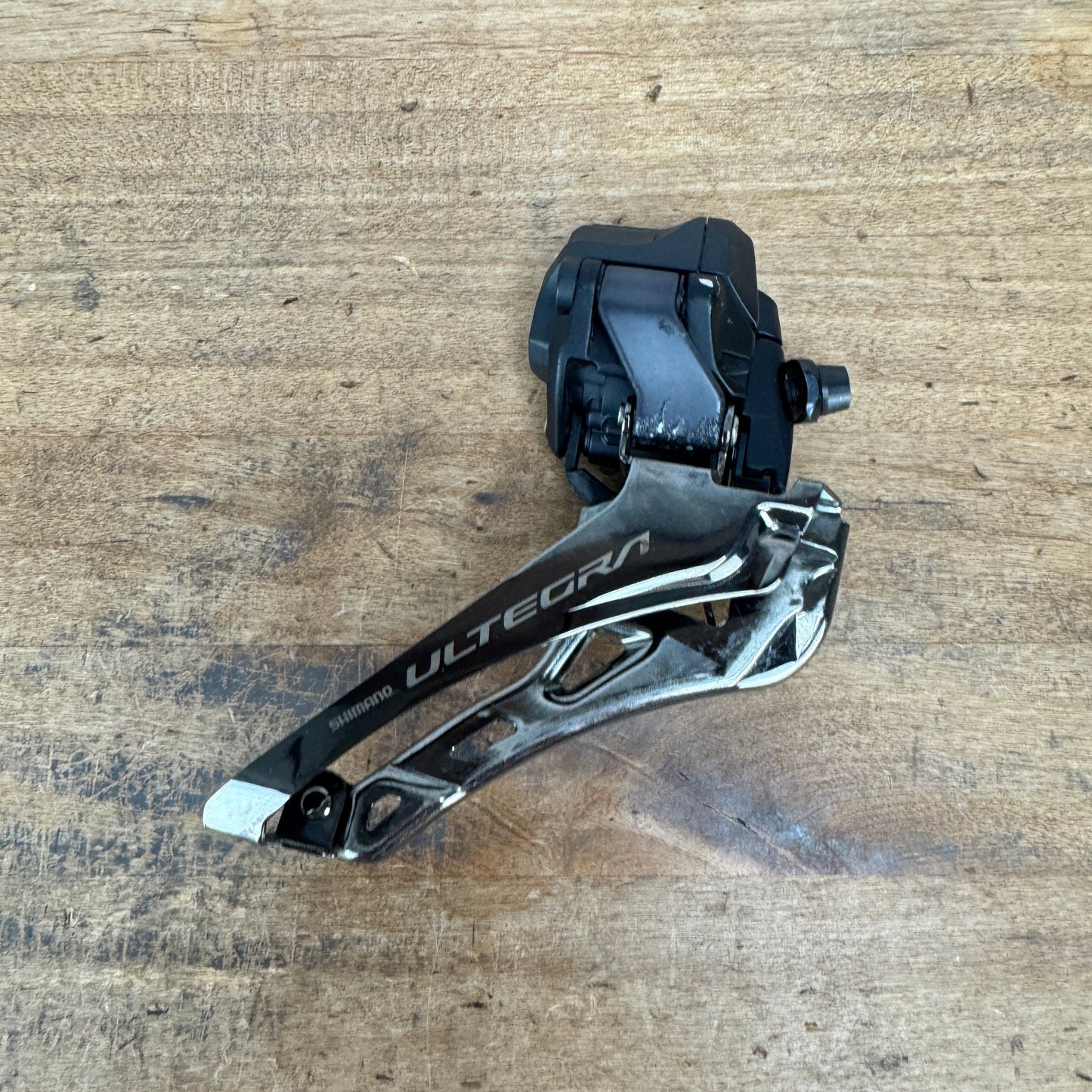 Shimano Ultegra FD-R8150 Di2 Electronic 12-Speed Braze-On Front Derailleur 110g