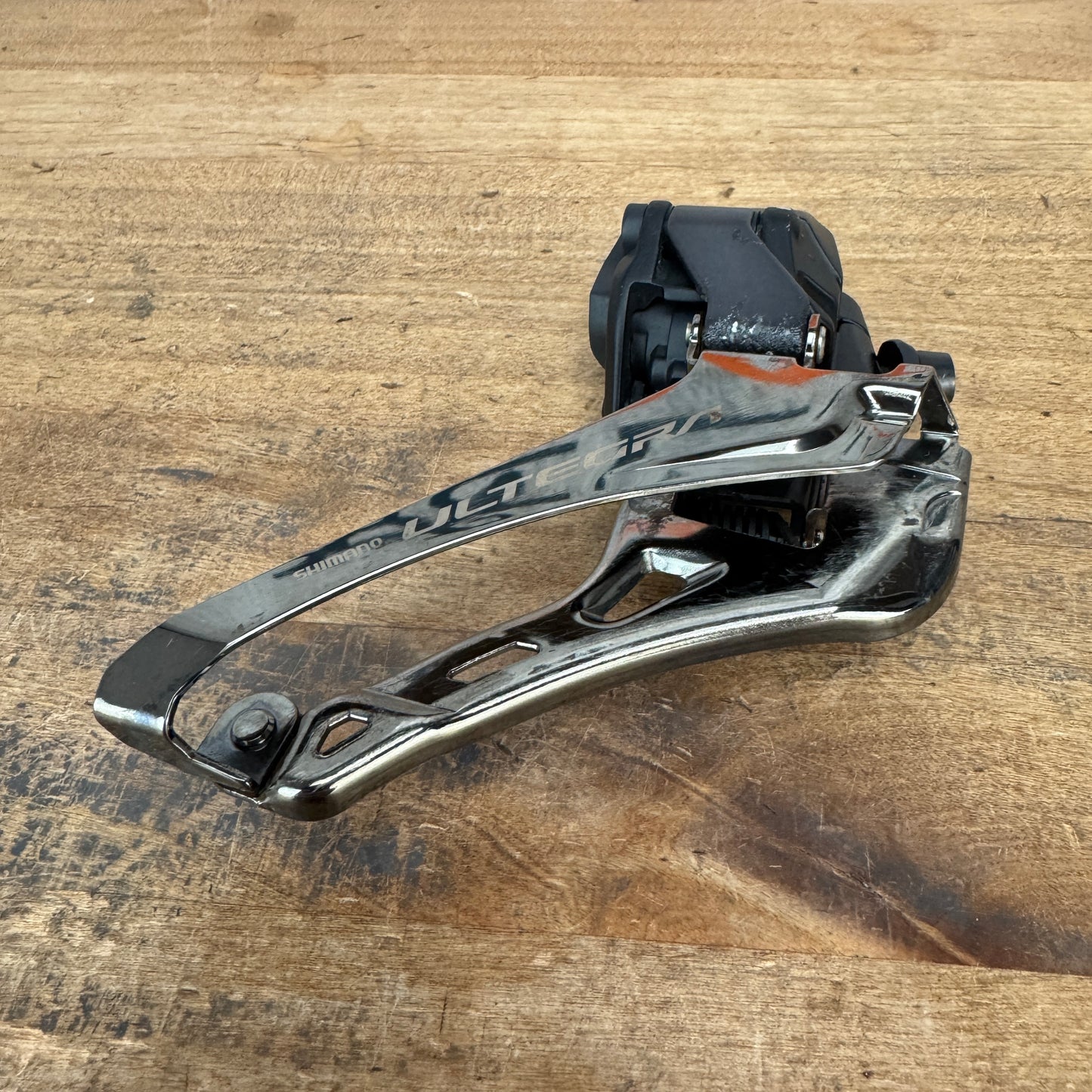 Shimano Ultegra FD-R8150 Di2 Electronic 12-Speed Braze-On Front Derailleur 110g