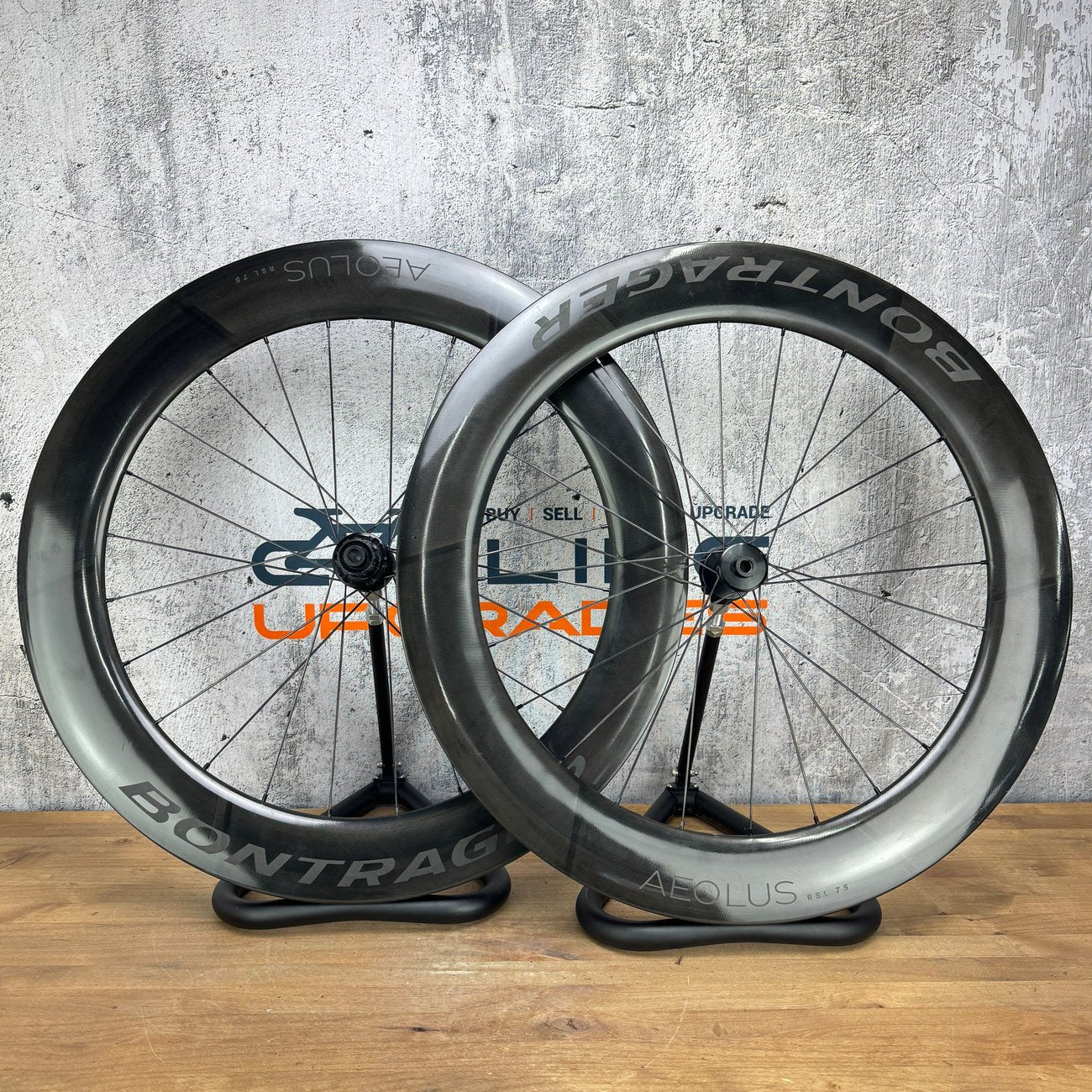 Low Mile! Bontrager Aeolus RSL 75 Carbon Tubeless Disc Brake