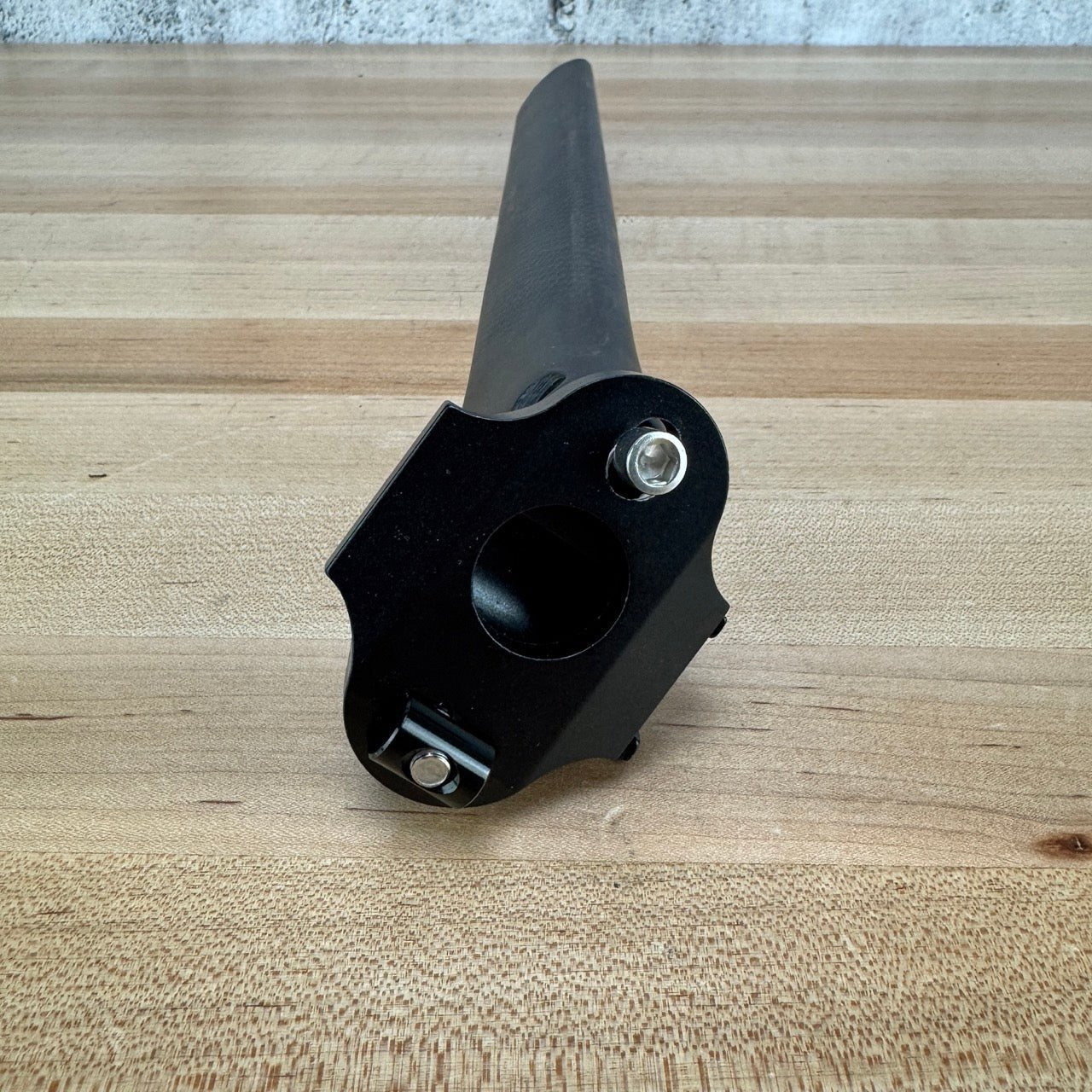 Low Mile! Replica Pinarello F8/F10/F12 Carbon 350mm 15mm offset Seatpost 189g