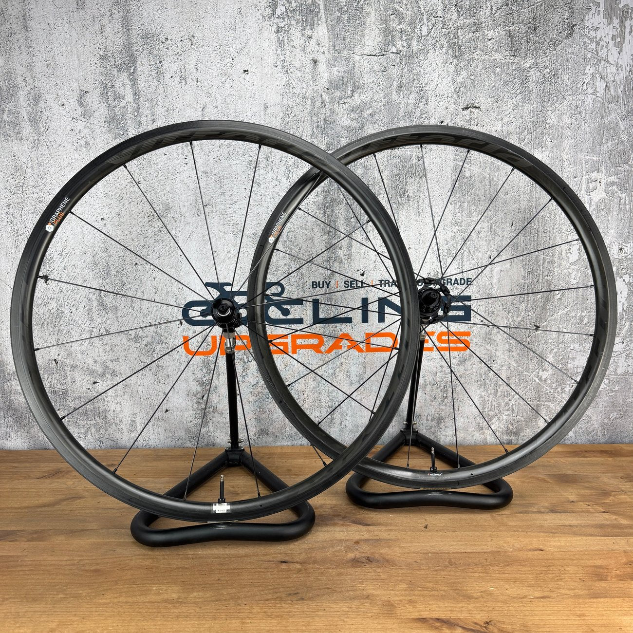 Low Mile! Vittoria Qurano 30 Graphine Plus Tubeless Rim Brake