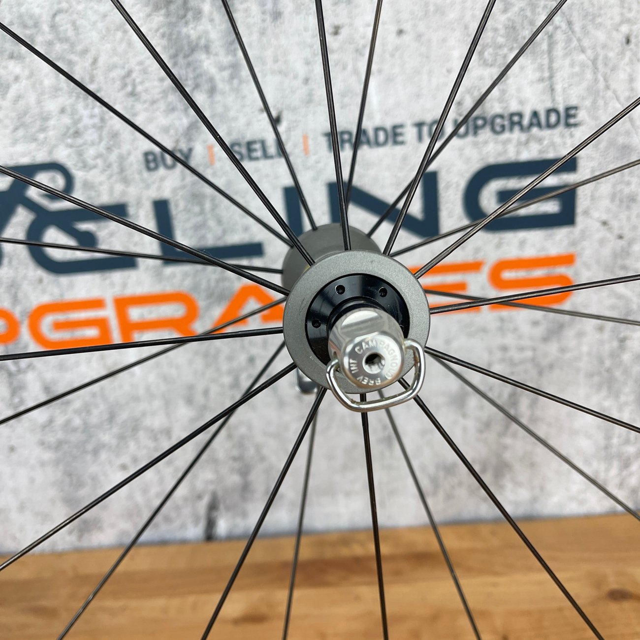 New Takeoff! Mavic Cosmos 24h Alloy Clincher Front Wheel 700c Rim Brake 790g