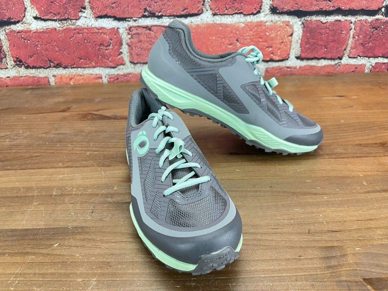 Pearl iZumi X Alp Canyon Women s 40 EU 9.5 US MTB Mountain Bike Shoes 2 Bolt