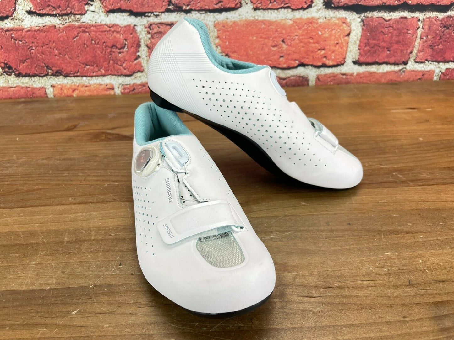 Shimano RP5 Women's 40(EU) 9.5(US) Road Cycling Shoes 3-Bolt White/Cyan