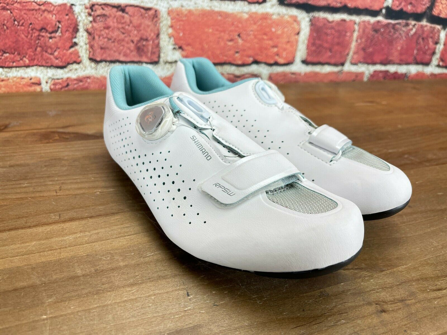 Shimano RP5 Women's 40(EU) 9.5(US) Road Cycling Shoes 3-Bolt White/Cyan