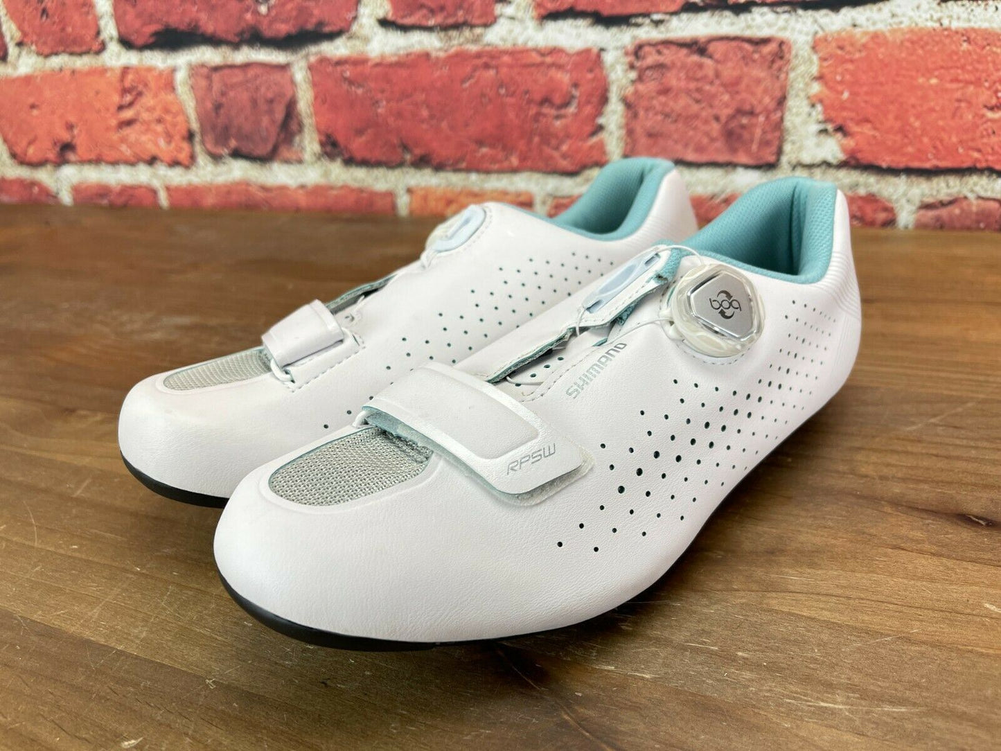 Shimano RP5 Women's 40(EU) 9.5(US) Road Cycling Shoes 3-Bolt White/Cyan