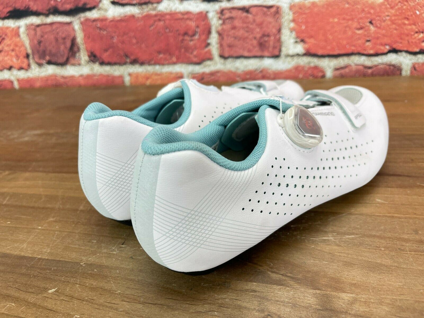 Shimano RP5 Women's 40(EU) 9.5(US) Road Cycling Shoes 3-Bolt White/Cyan