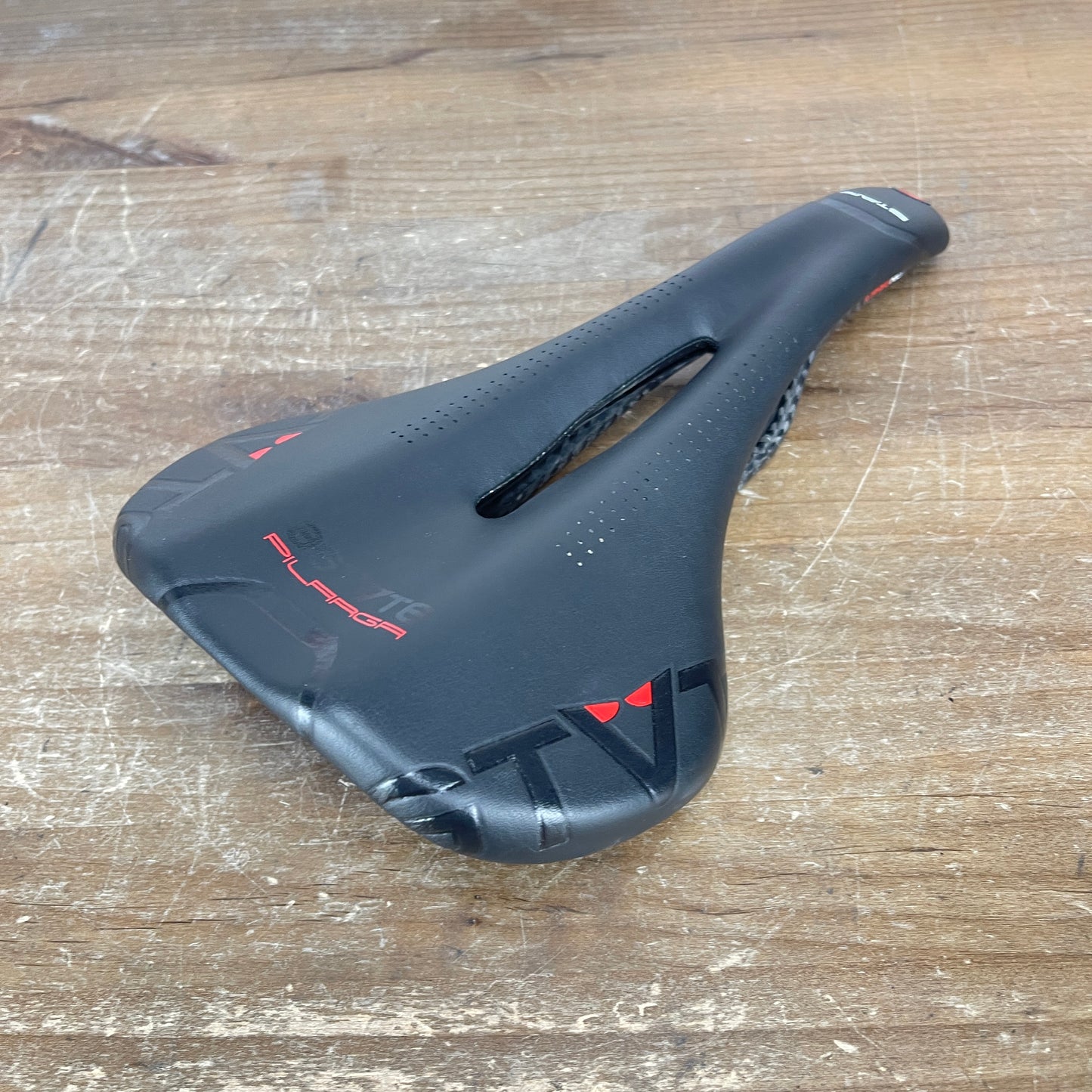 Astute Italia Star Lite Pilarga VT Carbon Rails 145mm Road Bike Saddle 229g