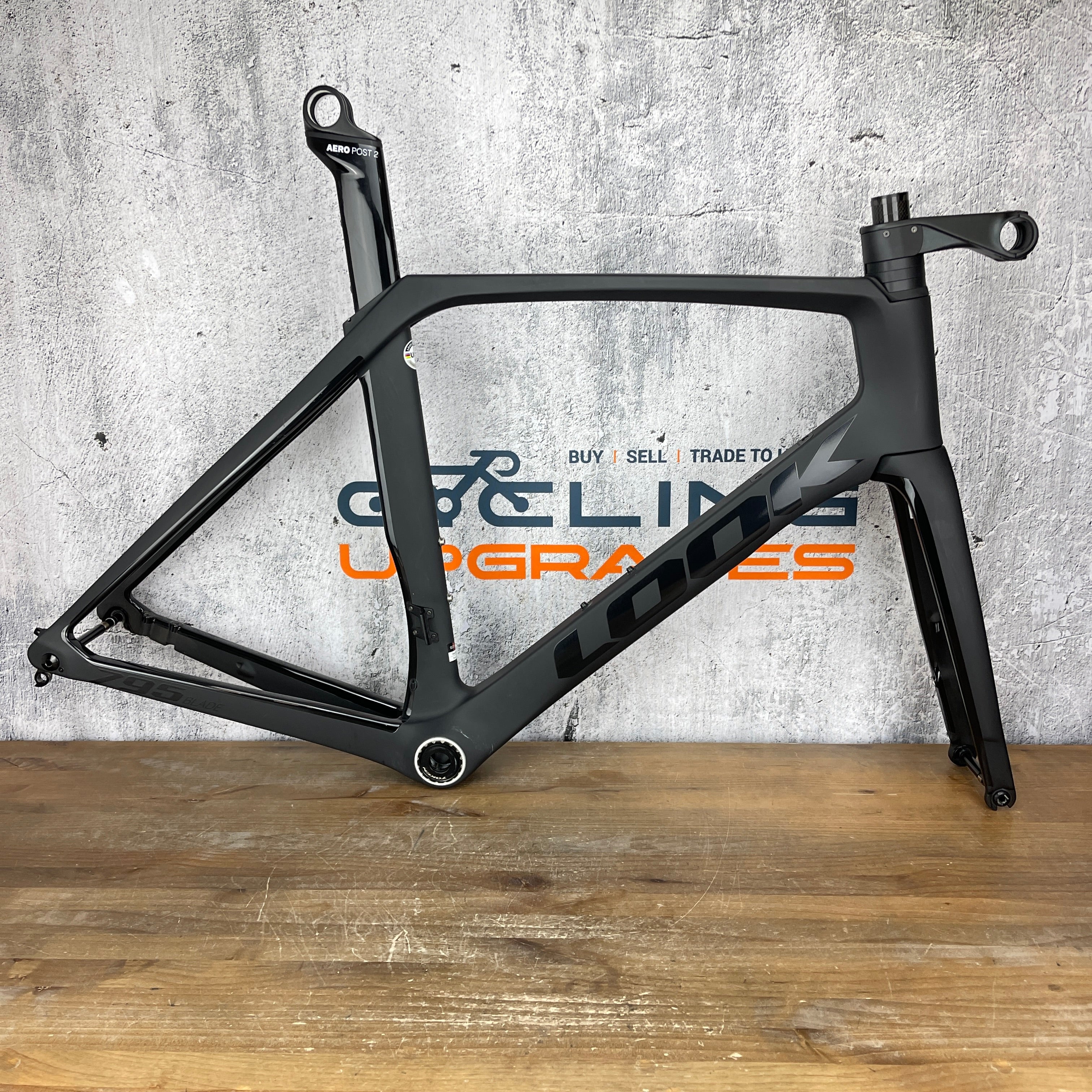 Low Mile! 2021 Look 795 Blade Medium 53cm Disc Brake Carbon Frameset 2 – CyclingUpgrades.com