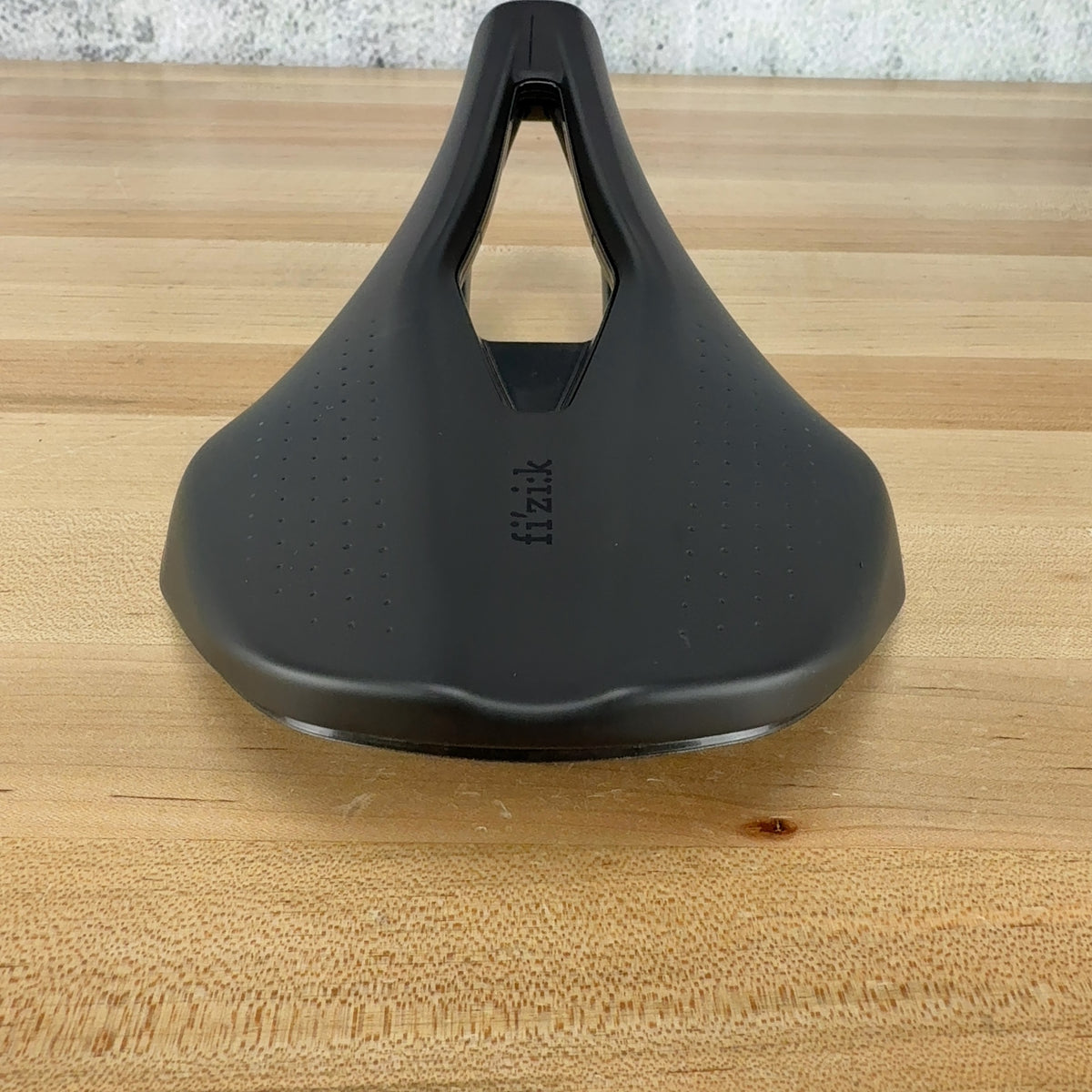 Light Use! Fizik Argo R1 150mm Carbon Rails Bike Saddle Black 202g