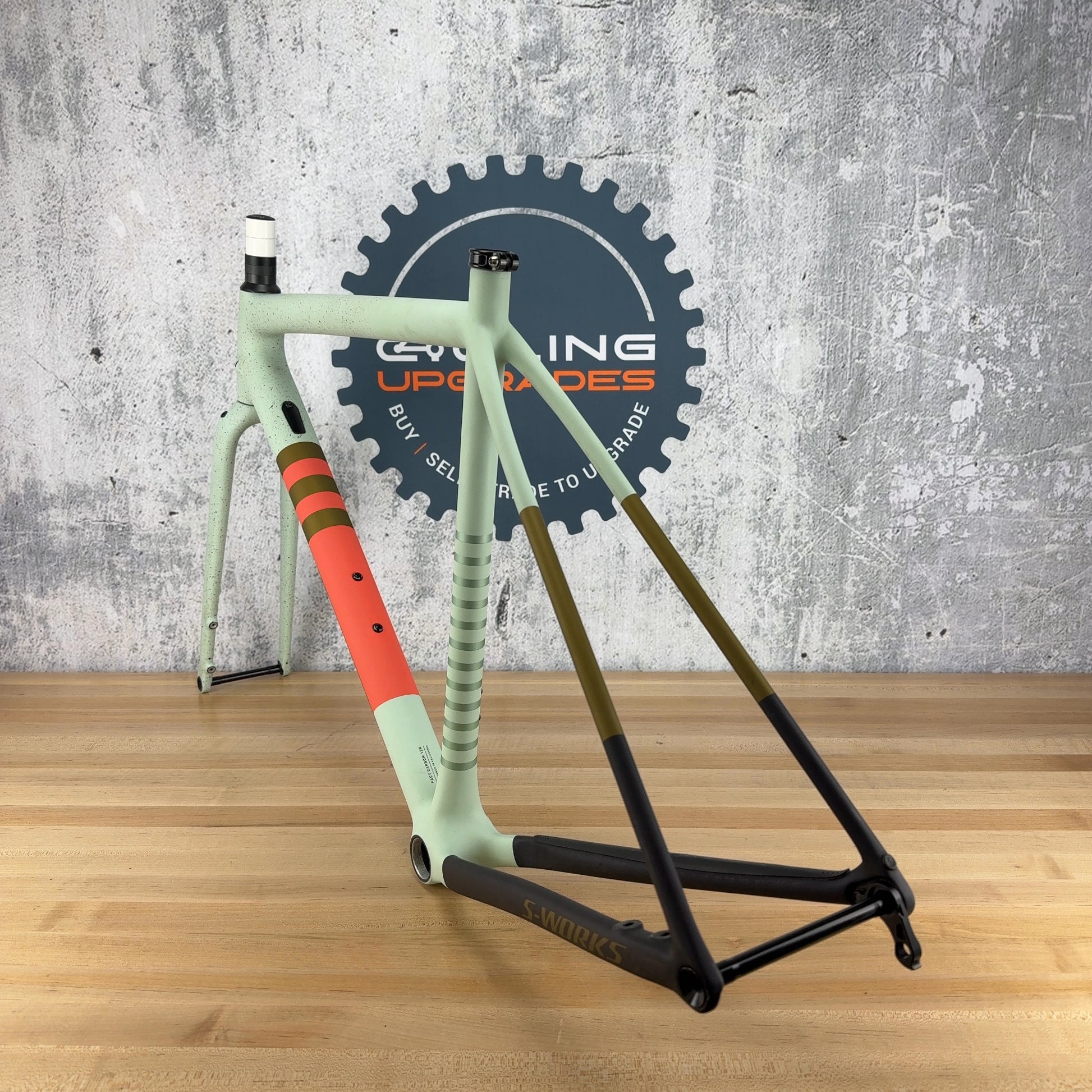 Light Use! Specialized 2024 S-Works Crux 54cm SATIN WHITE SAGE/CACTUS BLOOM/MIDNIGHT SHADOW SPECKLE Carbon Frameset
