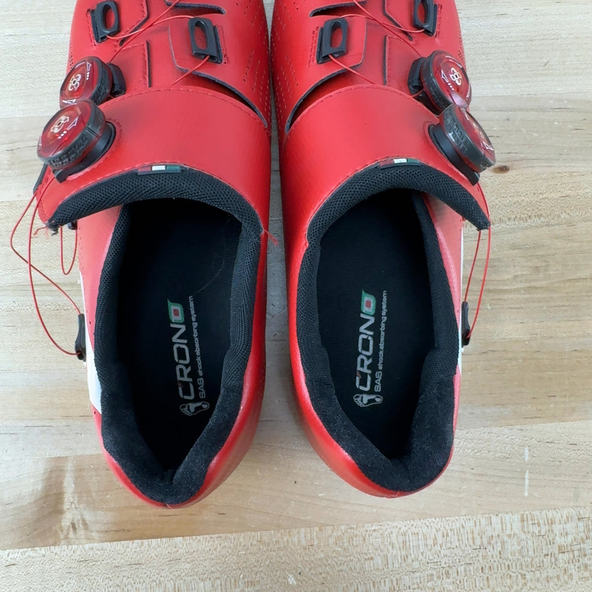 Crono CR1 Boa EU 43.5 Men's 3 Bolt Red Cycling Shoes MSRP $354 — photo 9 of 10