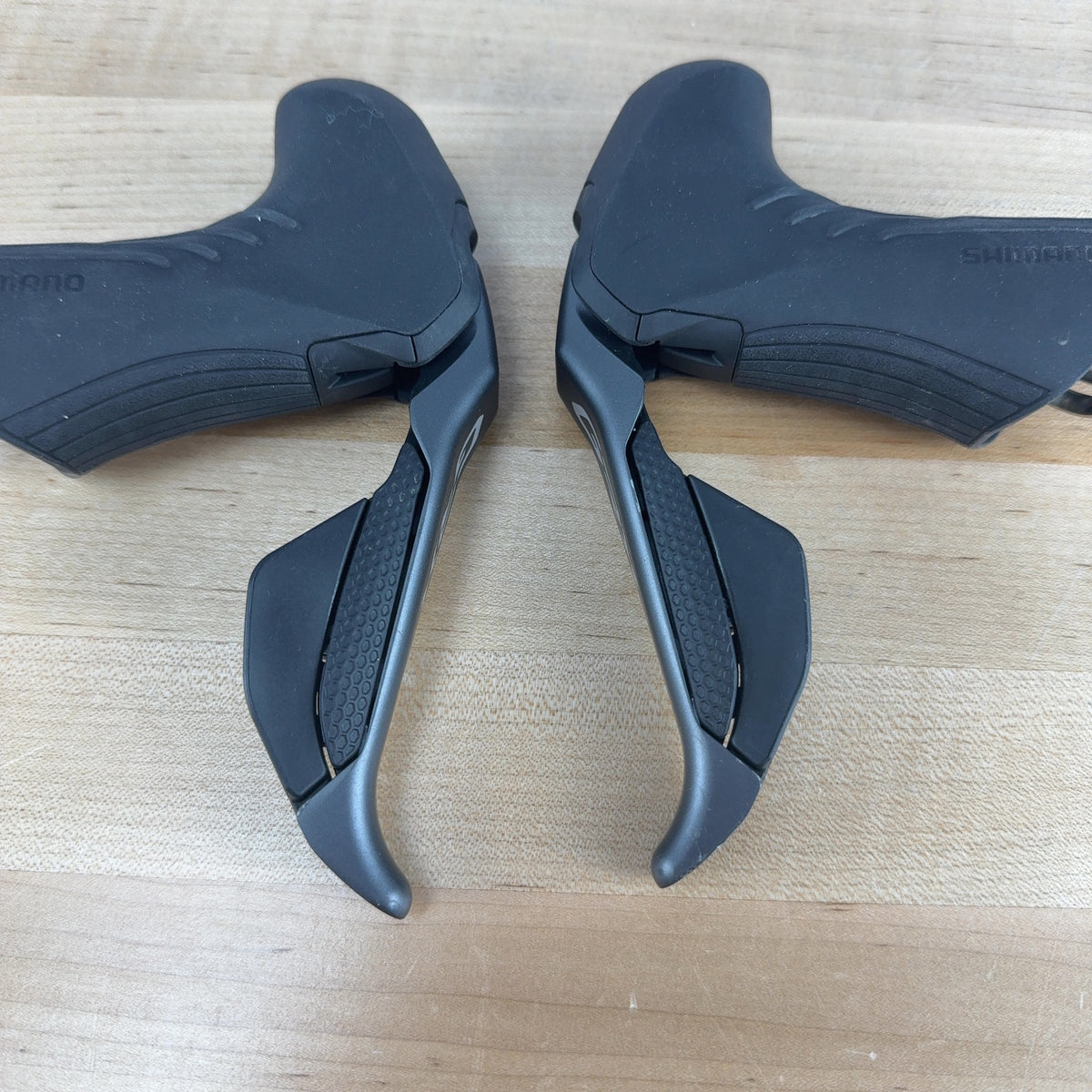 Light Use! Shimano GRX ST-RX815 Di2 Gravel 11-Speed Disc Shifters w/ Calipers