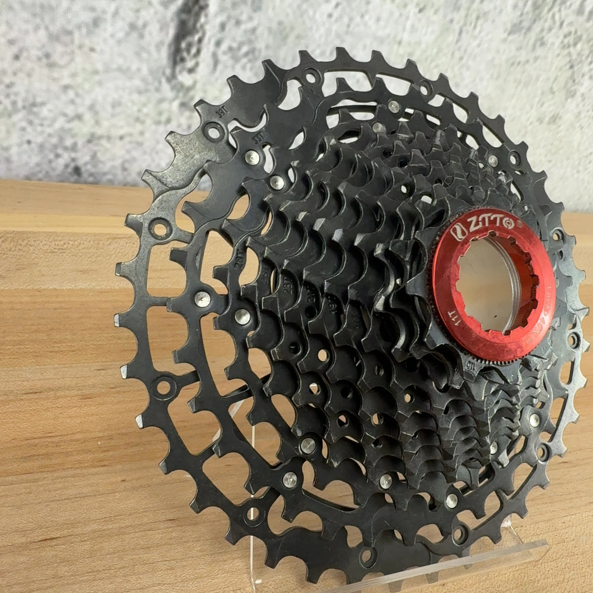 Light Use! Zitto 12-Speed 11-39t Black/Red Bike Cassette for Sram or Shimano — photo 3 of 5
