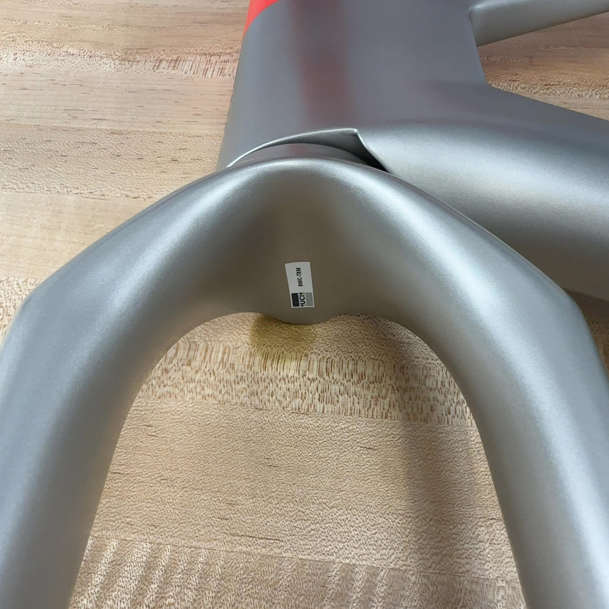 Mint! 2026 BMC Teammachine R 01 54cm Carbon Arctic Silver / Neon Red Frameset — photo 13 of 14