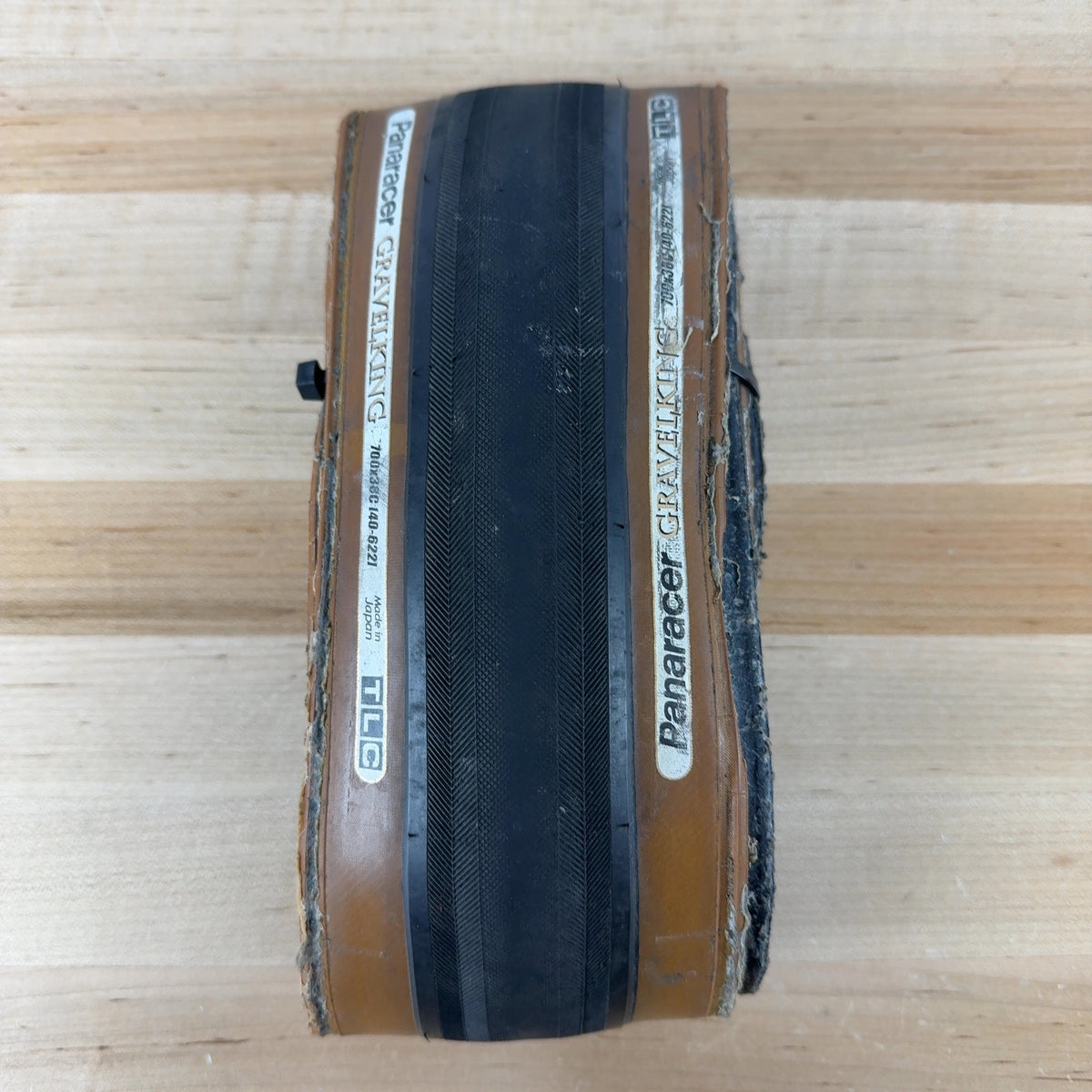 Panaracer Gravelking 700c x 38mm Tubeless Tanwall Gravel Single Road Tire 352g — photo 3 of 4