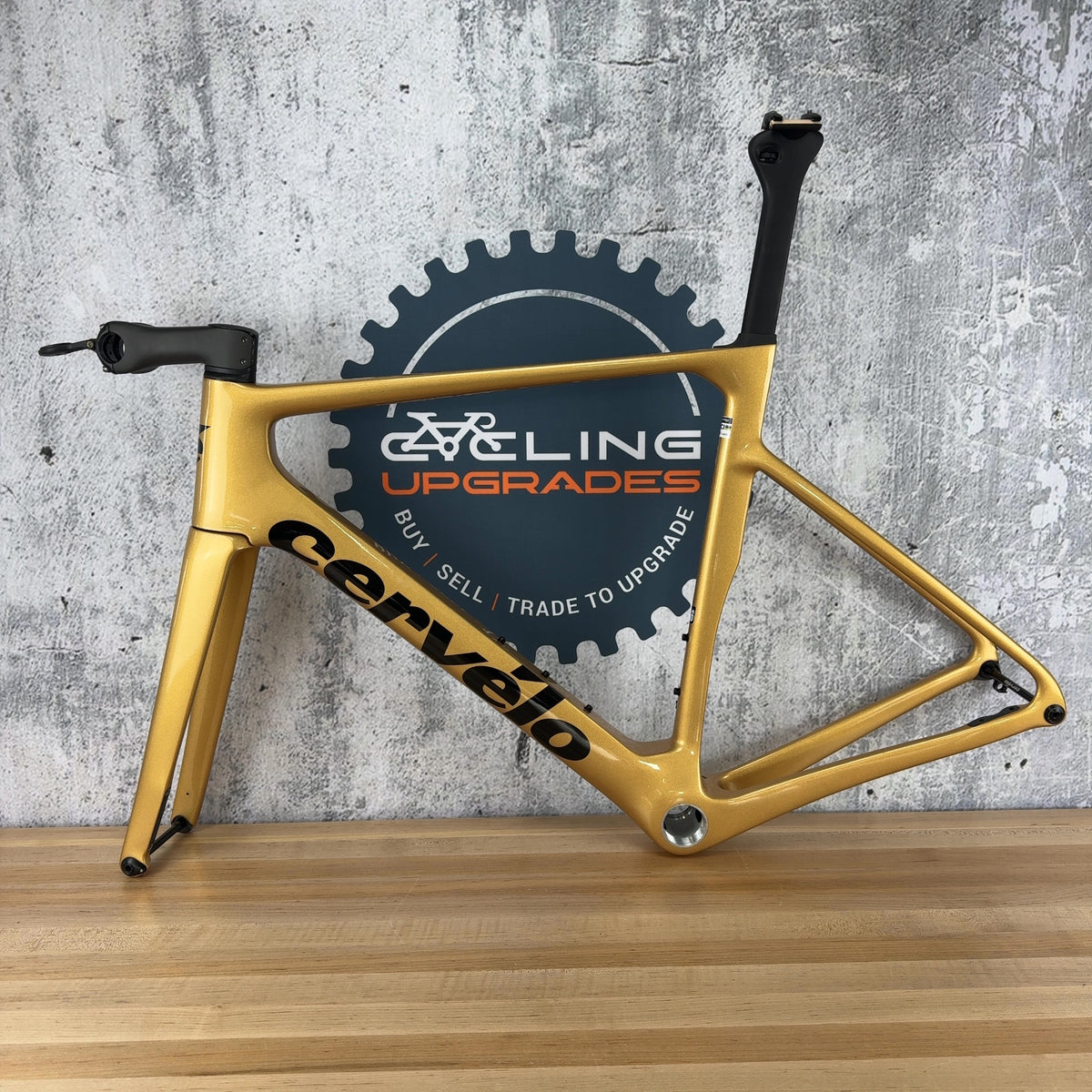 Mint! Cervelo Soloist 56cm Gold Dust Disc Brake Carbon Road Bike Frameset 2840g