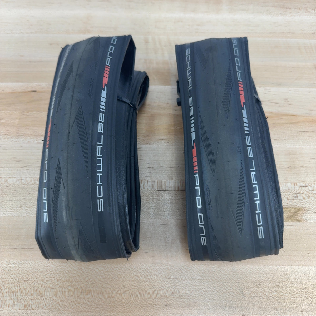 New Take Off! Pair Schwalbe Pro One 700c x 32mm Road Bike Tires MSRP $150