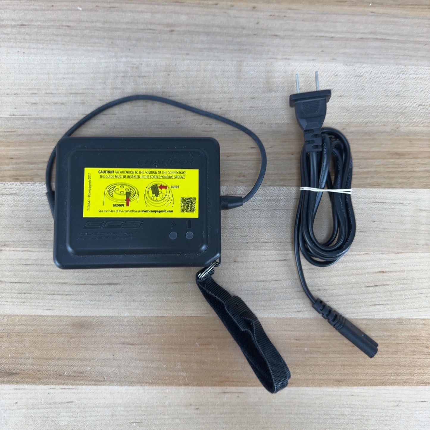 New! Campagnolo Charger AC19-BCEPS Other Bicycle Electronics