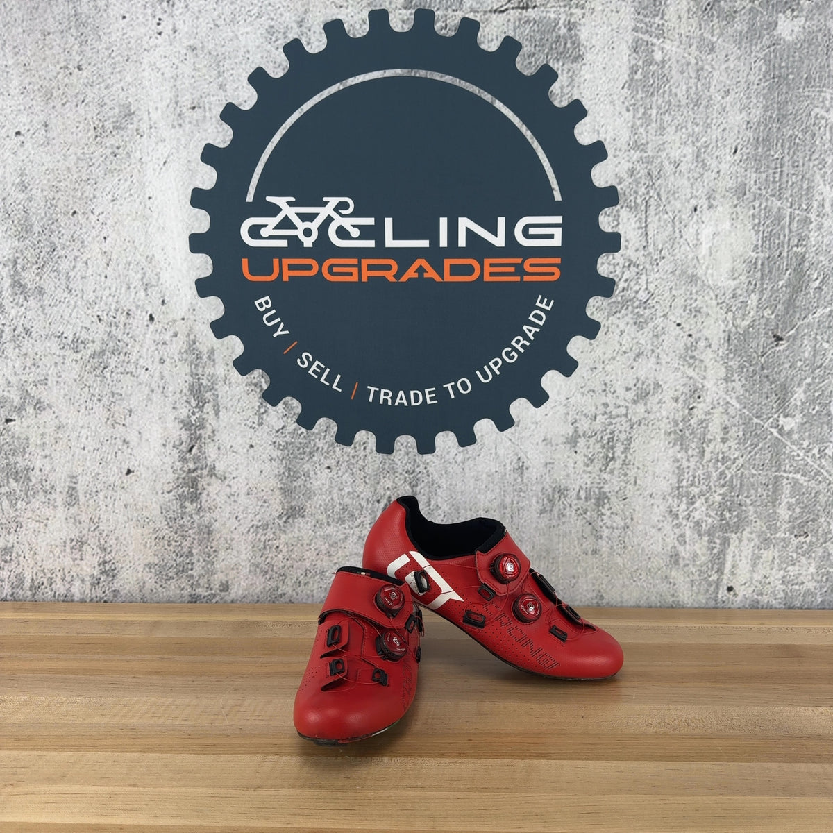 Crono CR1 Boa EU 43.5 Men's 3 Bolt Red Cycling Shoes MSRP $354 — photo 2 of 10