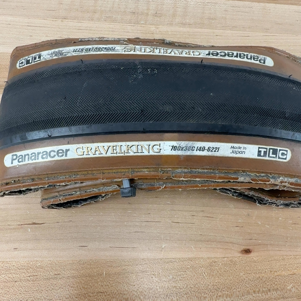 Panaracer Gravelking 700c x 38mm Tubeless Tanwall Gravel Single Road Tire 352g — photo 4 of 4