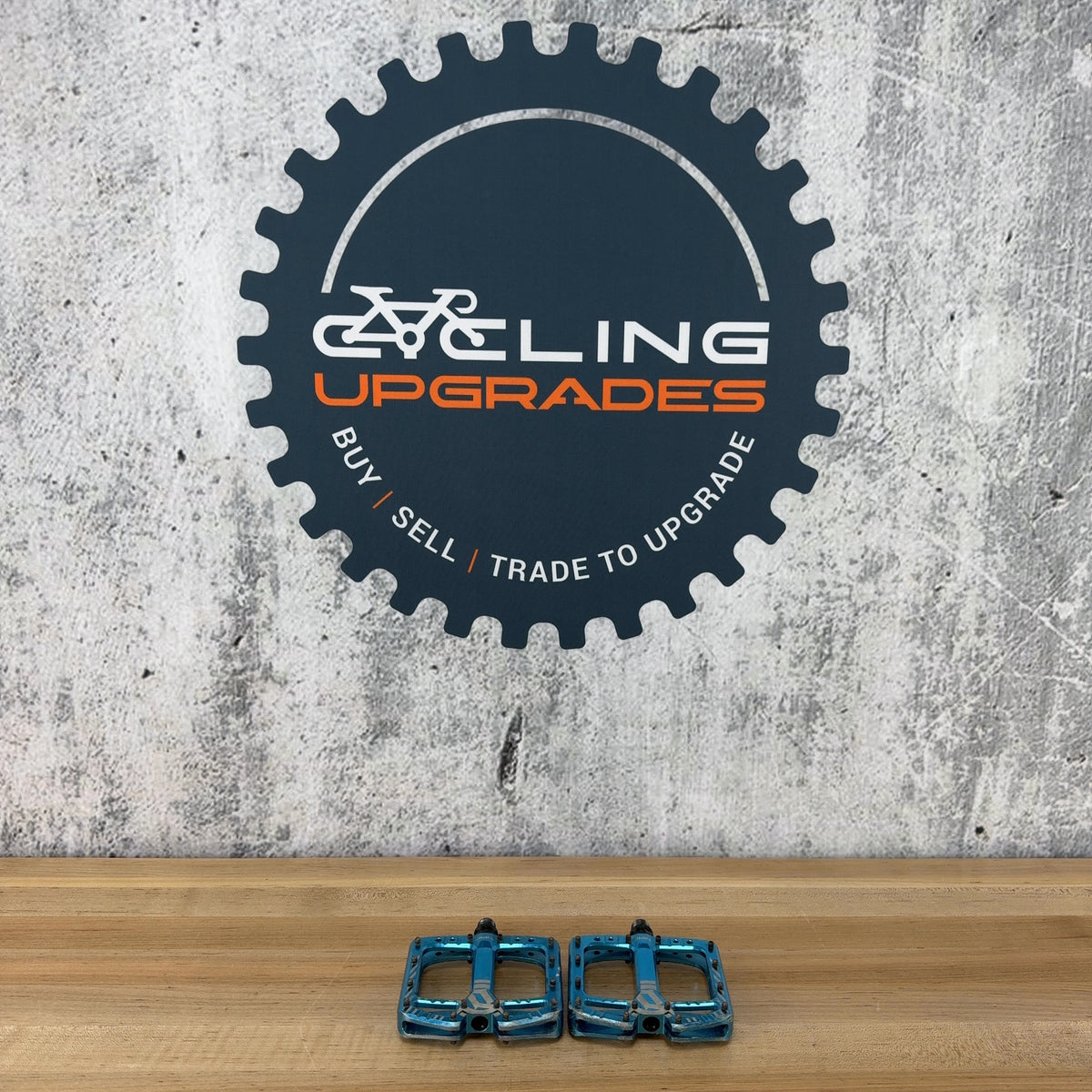 Deity TMAC Blue Mountain Bike Pedals 445g MSRP $179 — photo 2 of 5