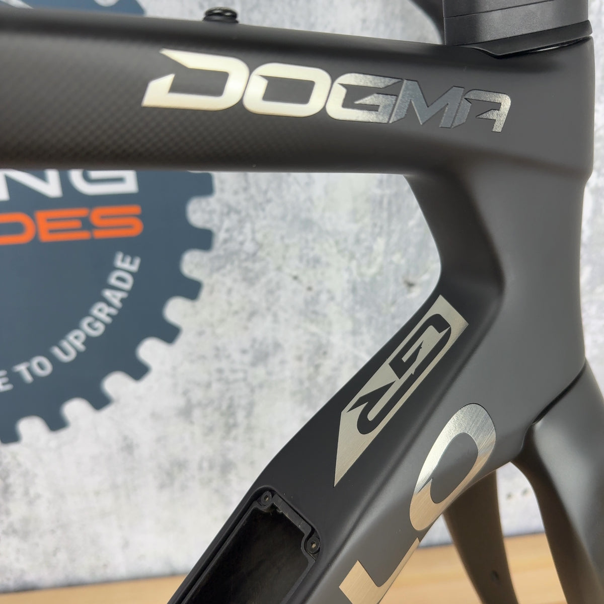 Light Use! 2026 Pinarello Dogma GR 530 Gravel Black on Black Carbon Frameset