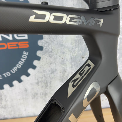 Light Use! 2026 Pinarello Dogma GR 530 Gravel Black on Black Carbon Frameset