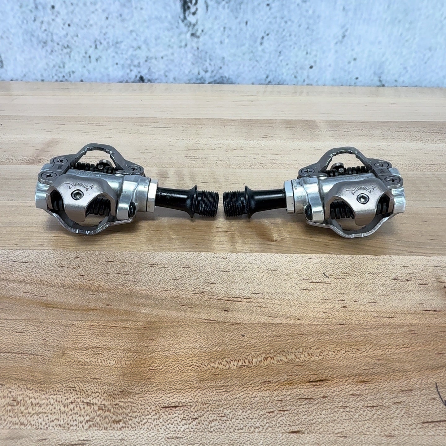 Low Mile! Shimano PD-M540 SPD Alloy Pedals