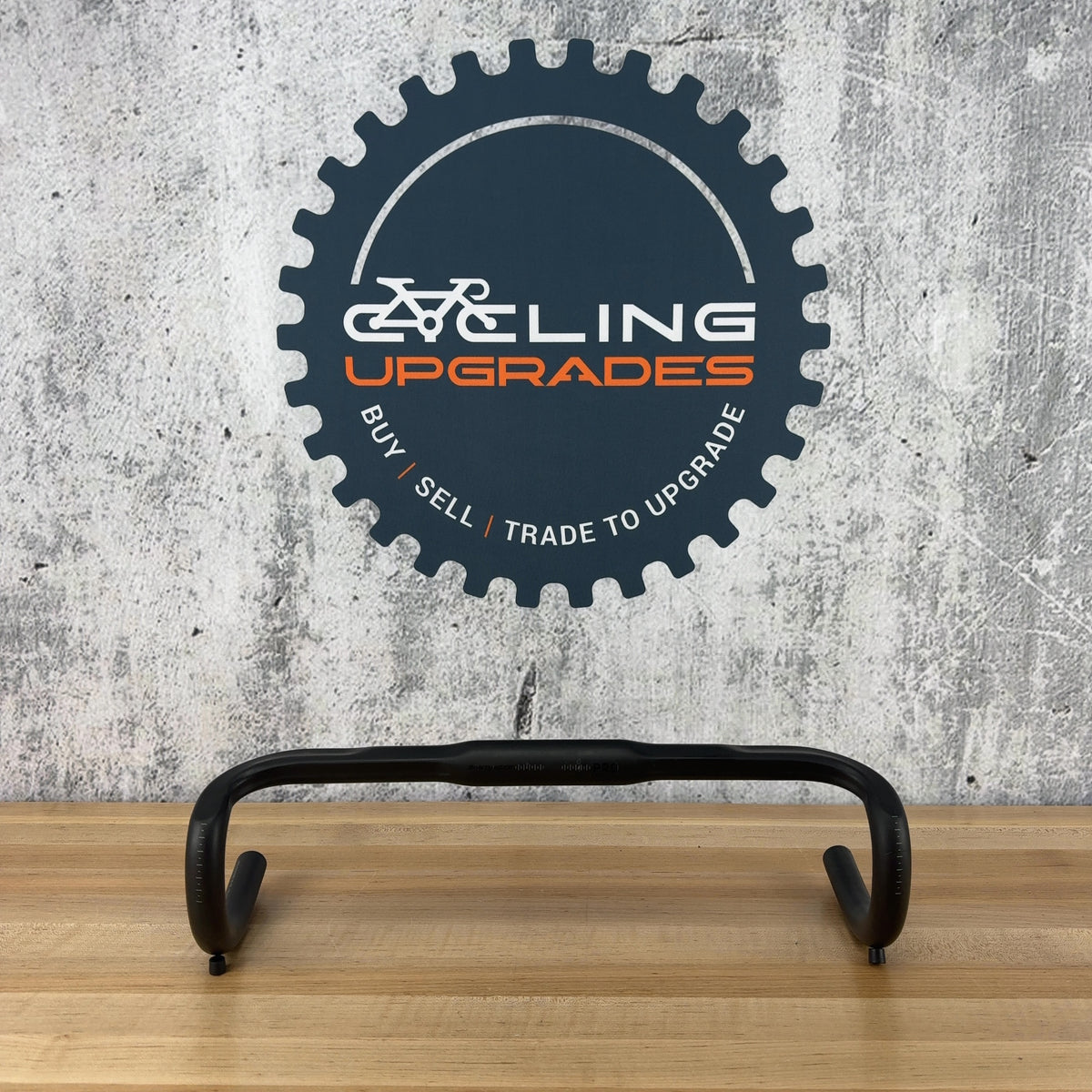 New Take Off! Bontrager Pro IsoCore VR-SF 44cm Carbon Gravel Bike Handlebar 251g — photo 1 of 12