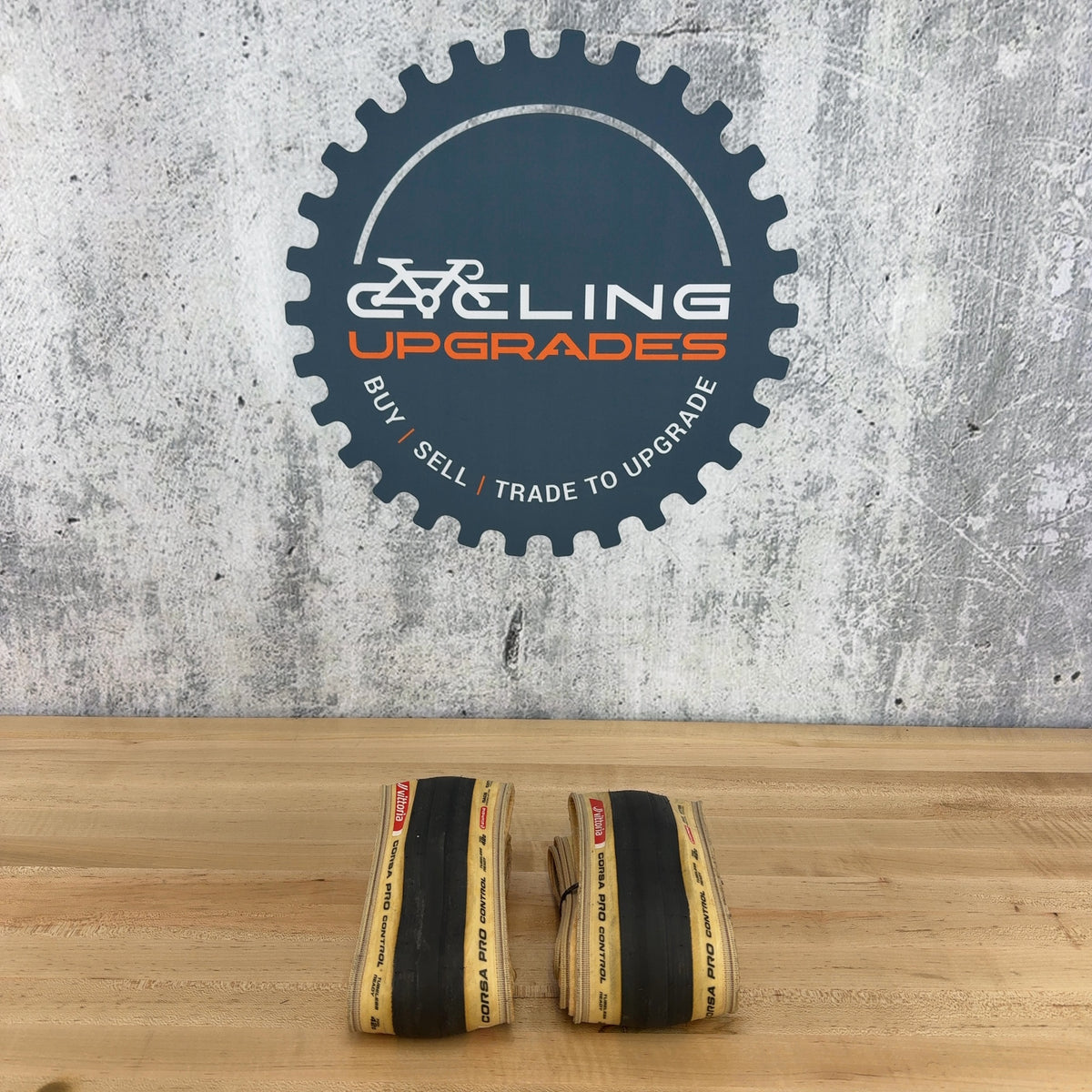 Low Mile Pair Vittoria Corsa Pro Control Tubeless Tanwall 700c x 42mm Road Tires