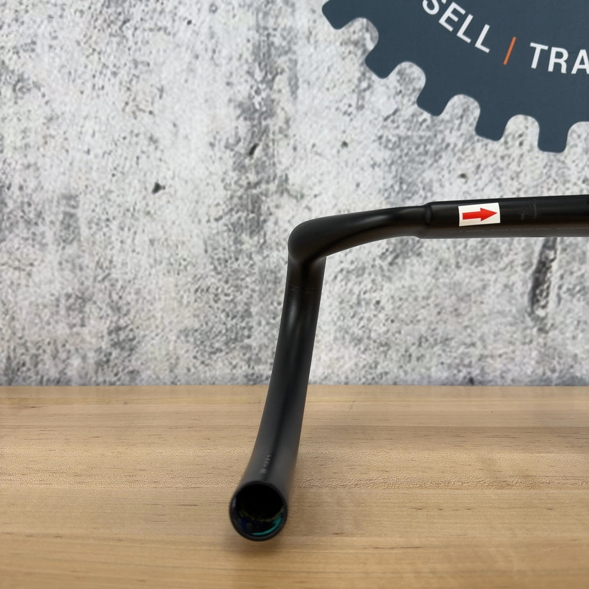 Light Use! Bontrager Madone SLR Gen 7 39/42cm 100mm Carbon Integrated Handlebar — photo 7 of 11