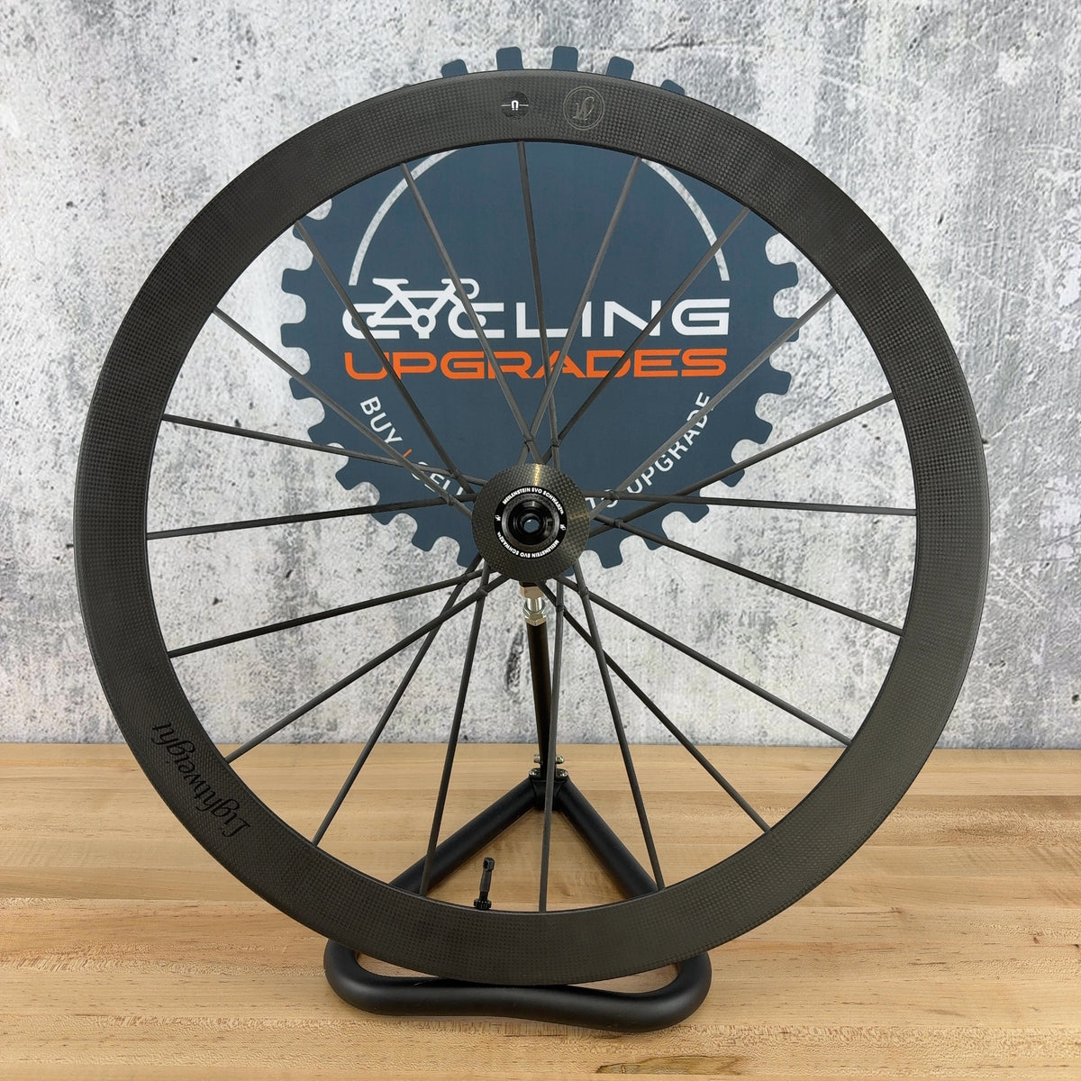 Mint! Lightweight Meilenstein EVO Schwarz Carbon Tubeless Disc Front Wheel 645g — photo 1 of 11
