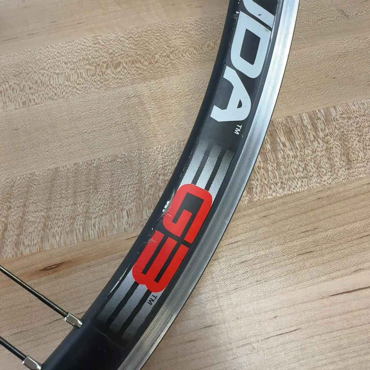 Light Use! Campagnolo Zonda G3 Alloy Rim Brake Road Bike Wheelset 700c 1720g — photo 8 of 15