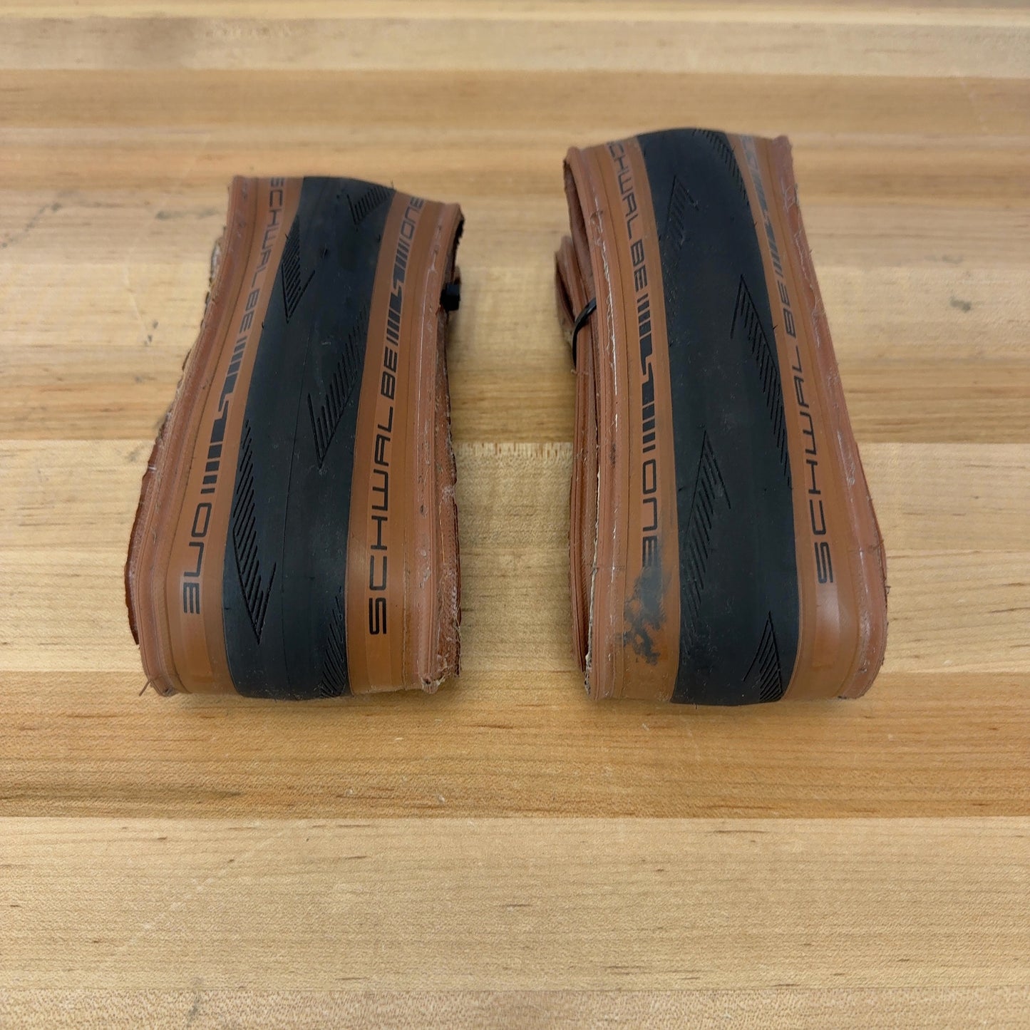 Pair Schwalbe One 28mm 700c Tubeless Tanwall Road Tires