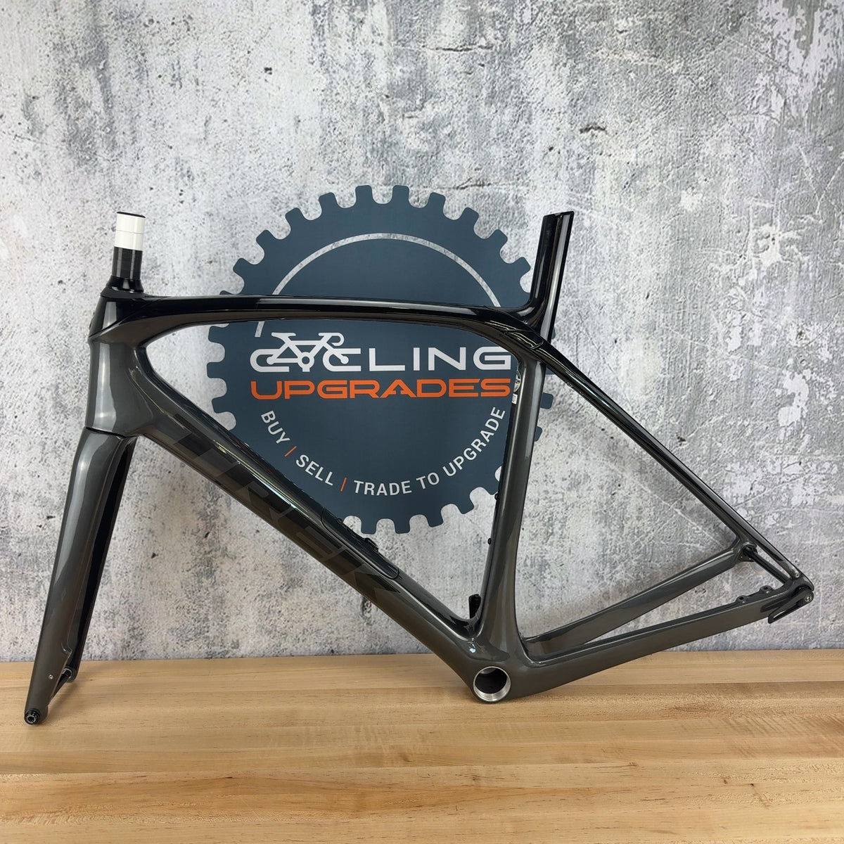 New! 2021 Trek Domane SLR Gen 3 56cm Lithium Grey/Trek Black Carbon Frameset