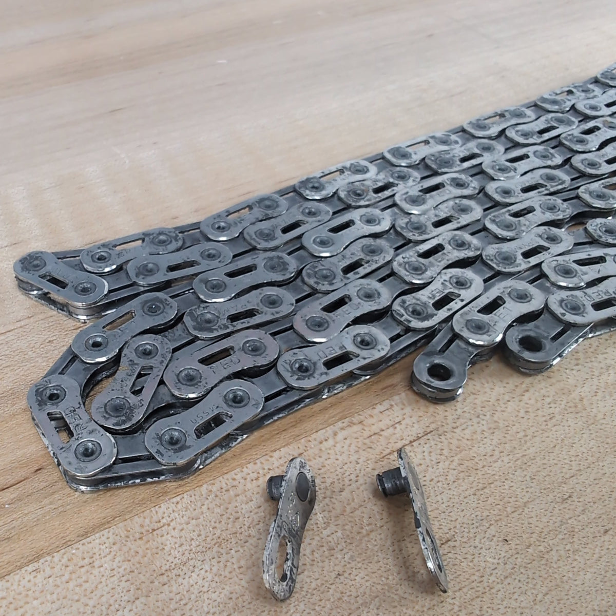 Low Mile! SRAM Red AXS 126 Link 12/13 Speed Flattop E1 Silver Chain 246g Flattop — photo 4 of 4