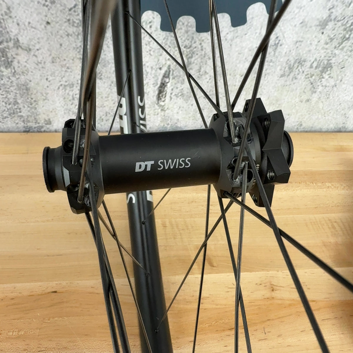 Low Mile! DT Swiss XRC 1501 Spline One MTB Carbon 29" Boost DT 240 Hubs Wheelset — photo 7 of 17