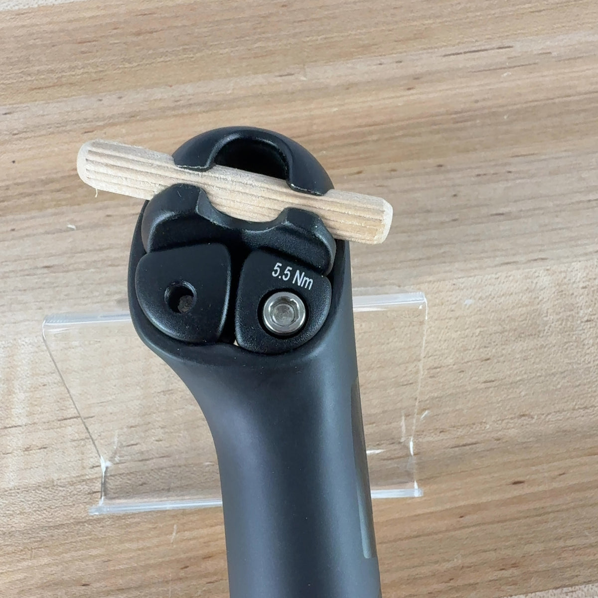 Light Use! Enve Twin-Bolt Seatpost 27.2mm 0mm Offset 300mm Carbon Seatpost — photo 5 of 7