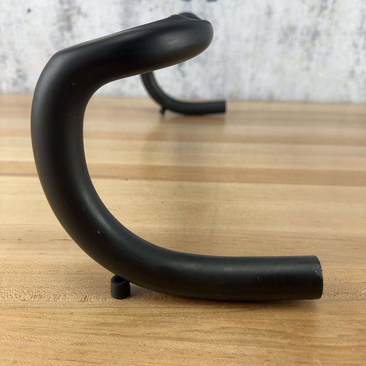 New Take Off! Bontrager Pro IsoCore VR-SF 44cm Carbon Gravel Bike Handlebar 251g — photo 9 of 12
