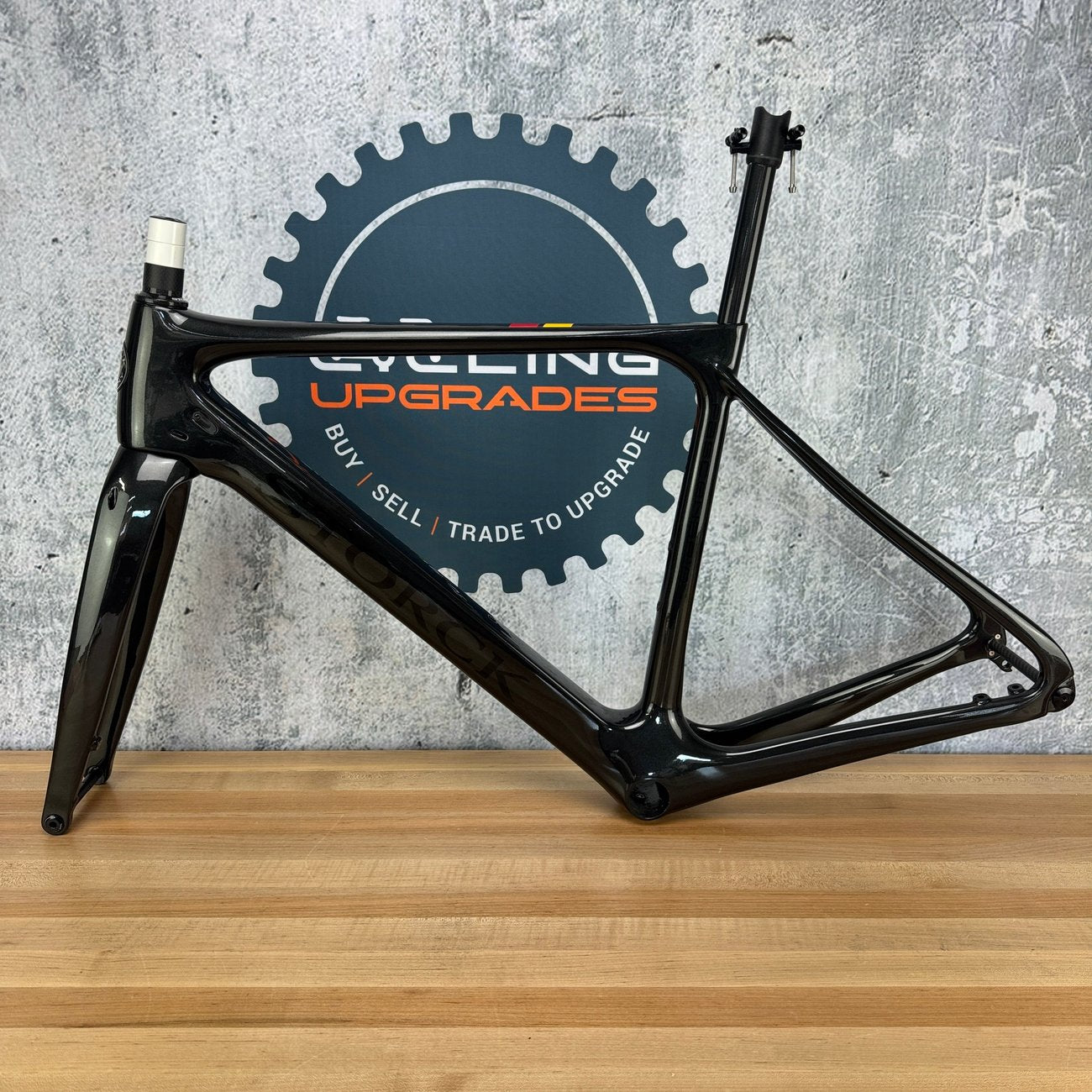 New Paint! 2019 Storck Fascenario.3 Small Carbon Disc Frameset 700c 1920g